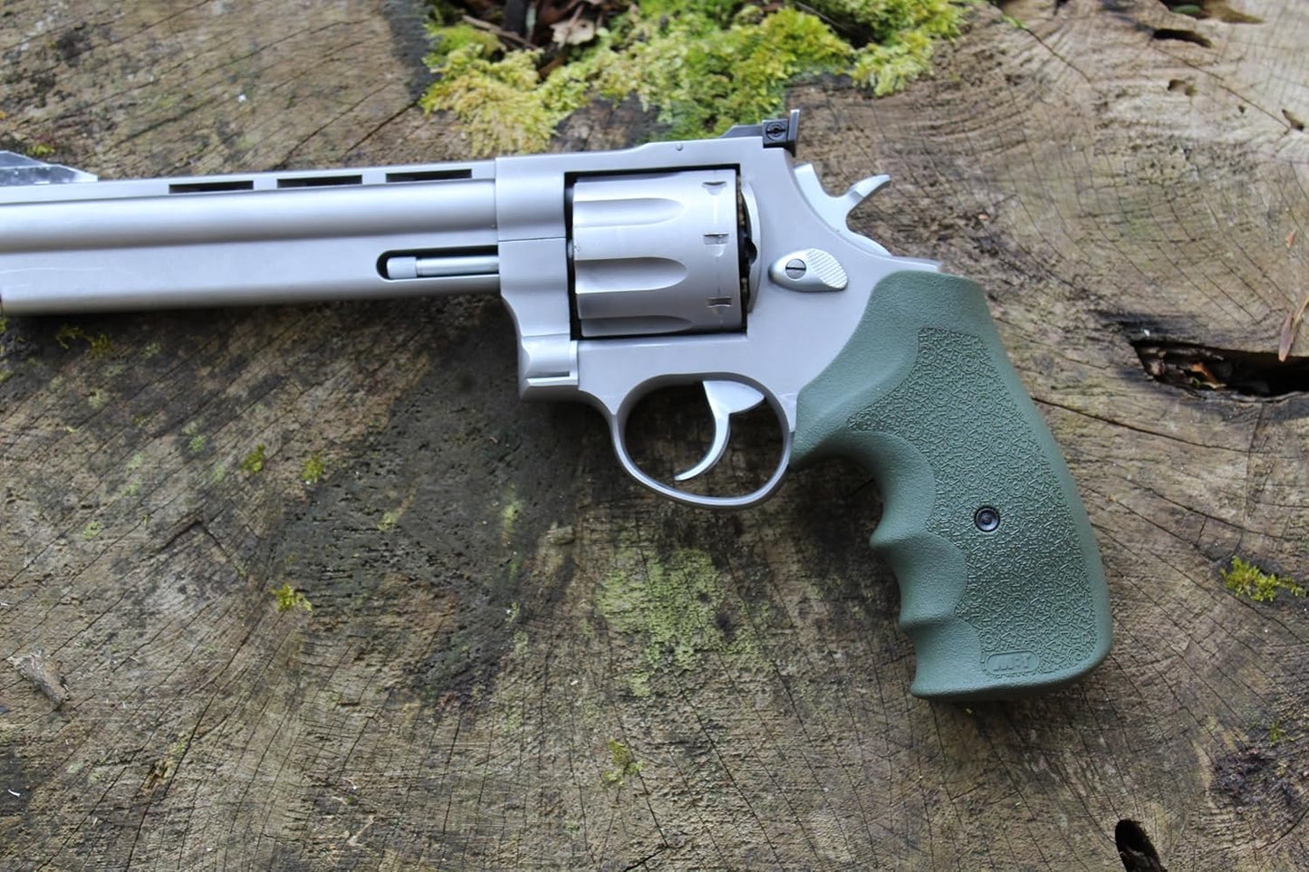 Bold Grip EDC Multiframe Revolver Grip, Fits Taurus Large Frame Models